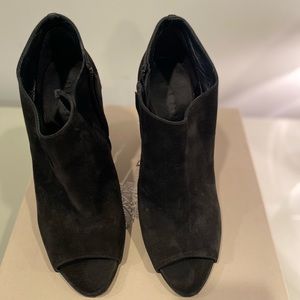 Burberry Prorsum Women's Black Keston Suede Wedge Boots